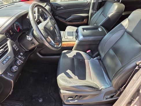 Certified 2018 Chevrolet Suburban Premier image 10