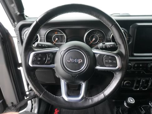 Used 2021 Jeep Wrangler Unlimited Sahara AWD/4WD image 19
