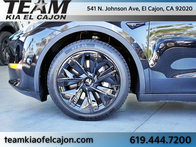 Used 2021 Tesla Model Y Long Range AWD/4WD image 7