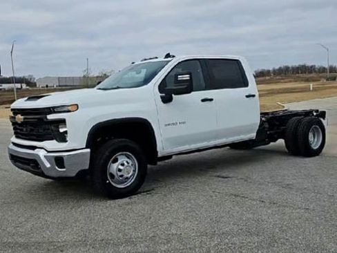 New 2026 Chevrolet Silverado 3500 W/T AWD/4WD image 4