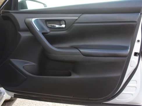Used 2015 Nissan Altima 2.5 S w/ Special Edition Package image 10