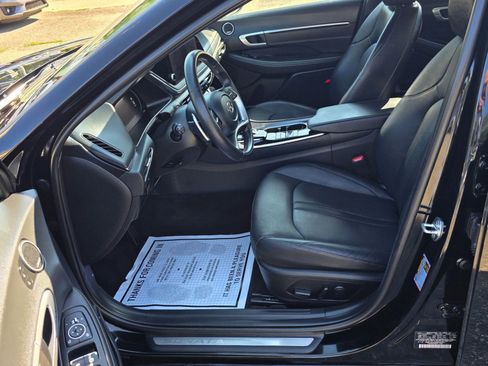 Used 2022 Hyundai Sonata Limited image 11