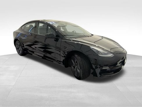 Used 2022 Tesla Model 3 image 6