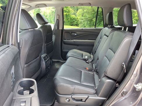Used 2020 Honda Pilot Touring image 20