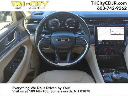 Used 2022 Jeep Grand Cherokee Limited image 18