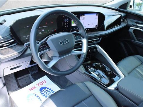 Certified 2025 Audi Q5 Premium w/ Convenience Package AWD/4WD image 17
