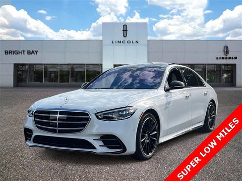 Used 2024 Mercedes-Benz S 580 4MATIC Sedan image 3