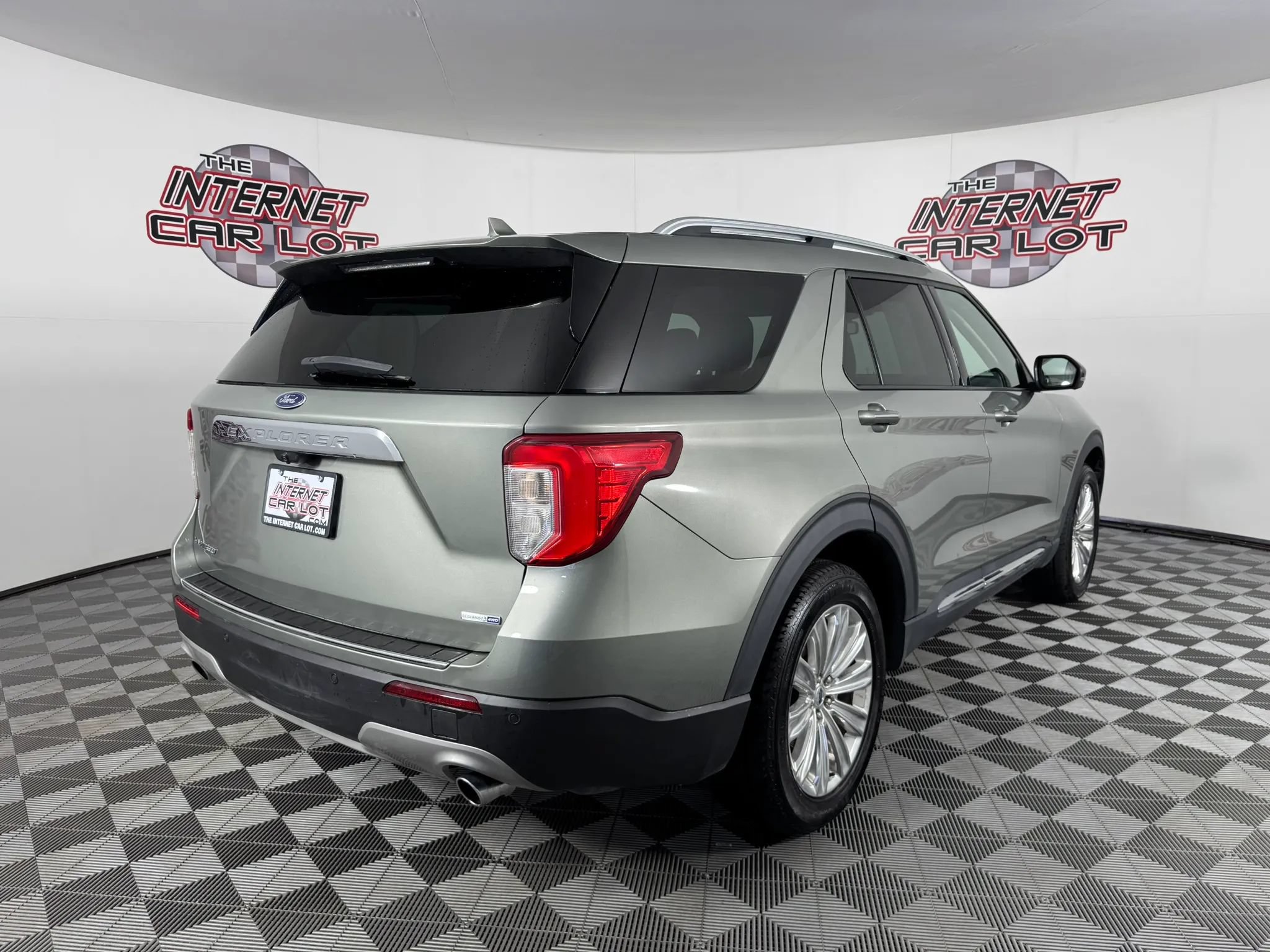 Used 2020 Ford Explorer Limited AWD/4WD image 7