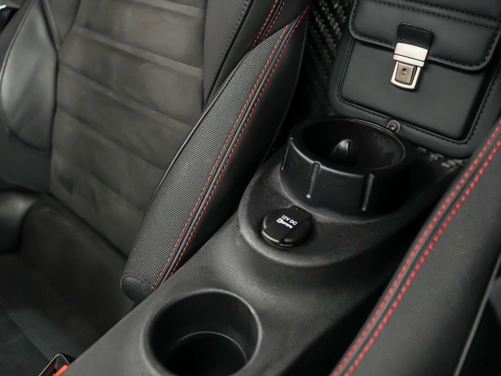Used 2015 Alfa Romeo 4C Launch Edition w/ Convenience Group RWD image 13