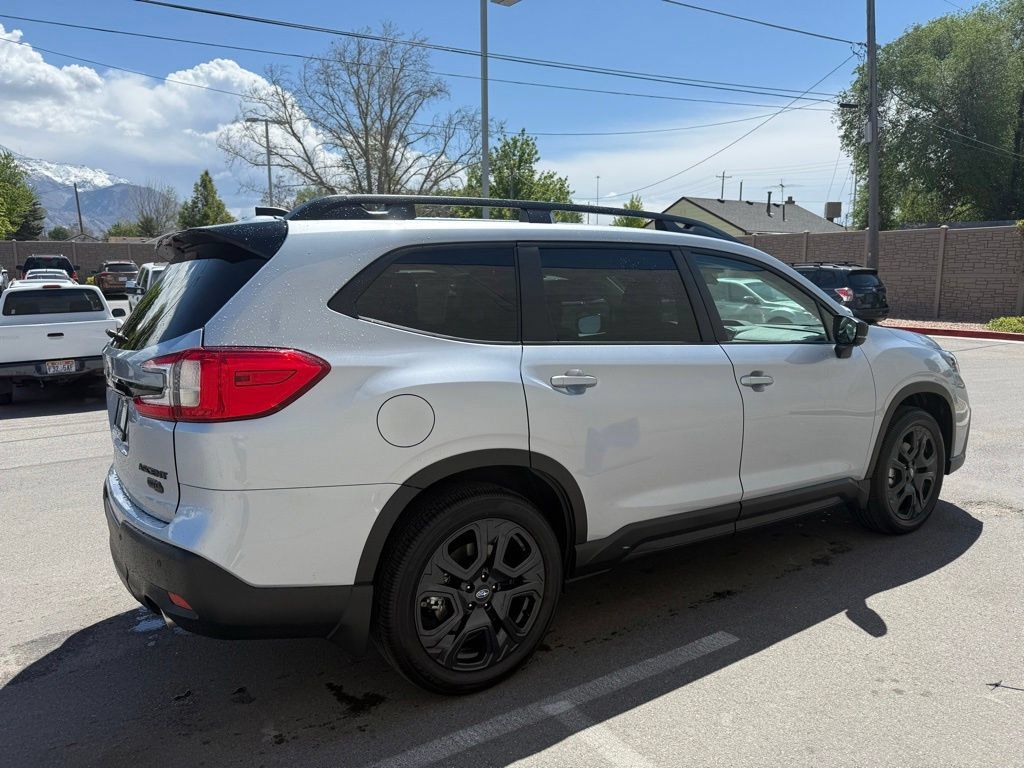 Used 2025 Subaru Ascent Bronze Edition w/ Popular Package #2 AWD/4WD image 3