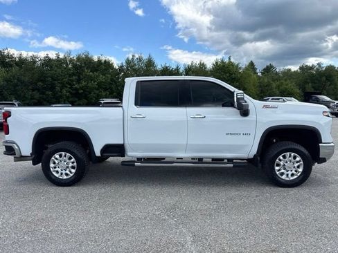 Used 2024 Chevrolet Silverado 2500 LTZ w/ LTZ Convenience Package AWD/4WD image 7
