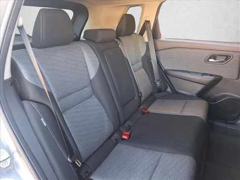 Used 2023 Nissan Rogue SV FWD image 16