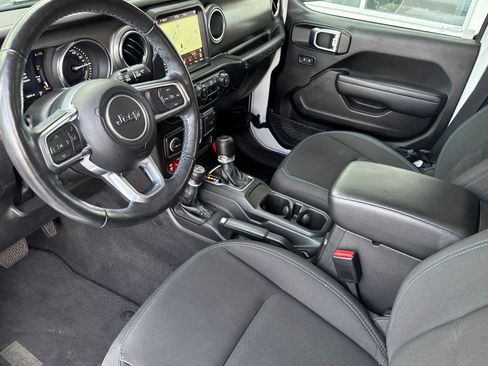 Used 2023 Jeep Wrangler Unlimited Rubicon 4xe w/ Cold Weather Group image 10