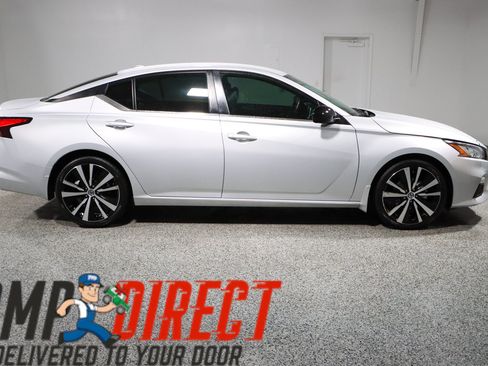 Used 2021 Nissan Altima 2.5 SR FWD image 6