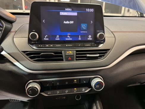 Used 2019 Nissan Altima 2.5 SR w/ SR Premium Package image 18