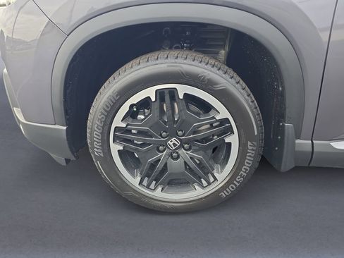 New 2026 Honda Pilot Touring image 9