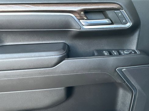 Used 2022 Chevrolet Silverado 1500 RST image 14