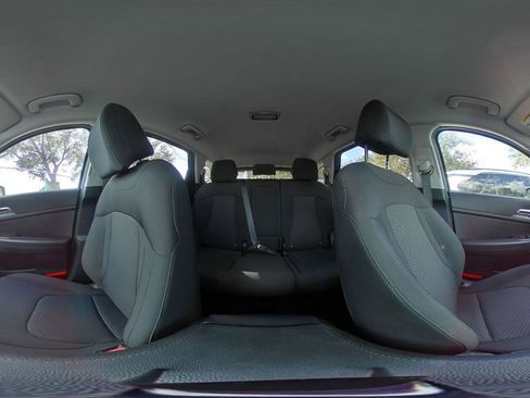 Used 2025 Kia Sportage LX image 36