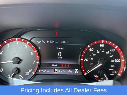 Certified 2025 Nissan Frontier PRO-4X w/ Tow Package AWD/4WD image 10