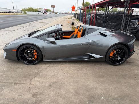 Used 2019 Lamborghini Huracan LP 580-2 image 13
