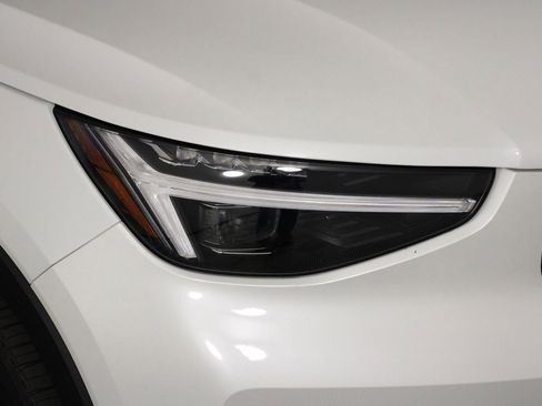 New 2026 Volvo XC40 B5 Plus w/ Protection Package Premier AWD/4WD image 14