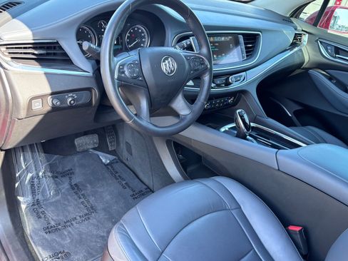 Used 2019 Buick Enclave Premium AWD/4WD image 14