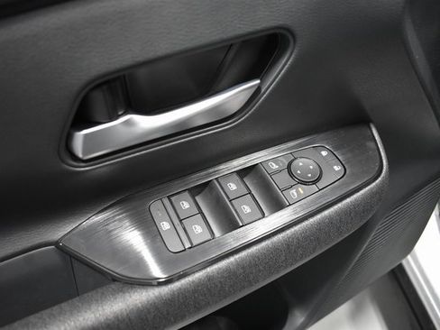 New 2026 Nissan Kicks SV image 15