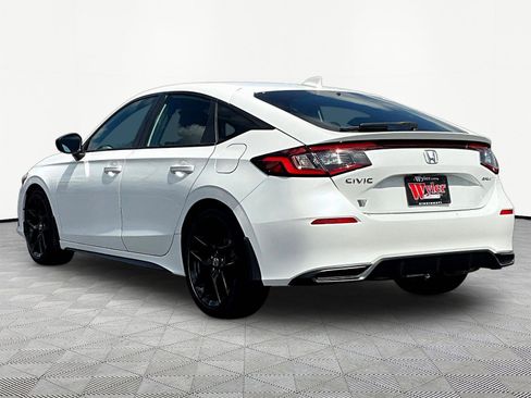 Used 2024 Honda Civic Sport image 4
