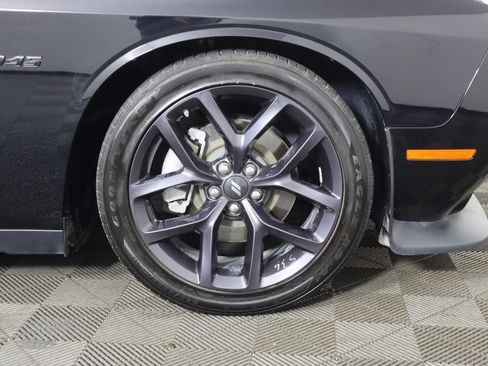 Used 2023 Dodge Challenger R/T w/ Blacktop Package image 18