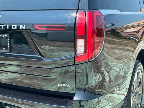 Used 2025 Ford Expedition Max King Ranch AWD/4WD image 14