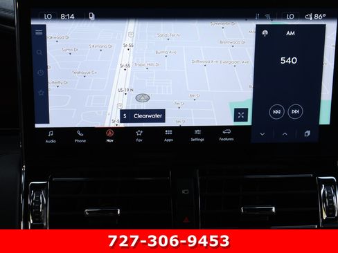 Used 2024 Lincoln Navigator Reserve AWD/4WD image 3