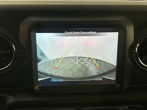 Used 2023 Jeep Wrangler High Altitude image 14