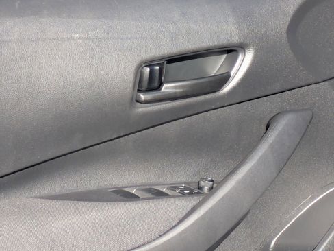 Used 2024 Toyota Corolla LE image 12