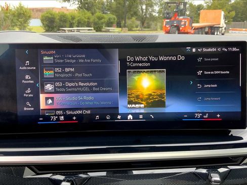 Used 2025 BMW X7 xDrive40i w/ Executive Package image 67