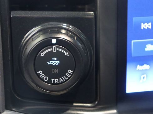 Used 2023 Ford F150 Lariat w/ Equipment Group 502A High image 51