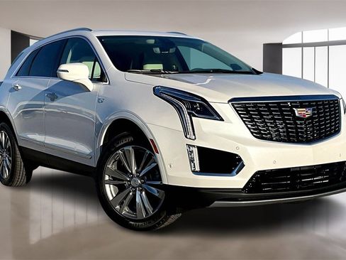 New 2026 Cadillac XT5 Premium Luxury image 2