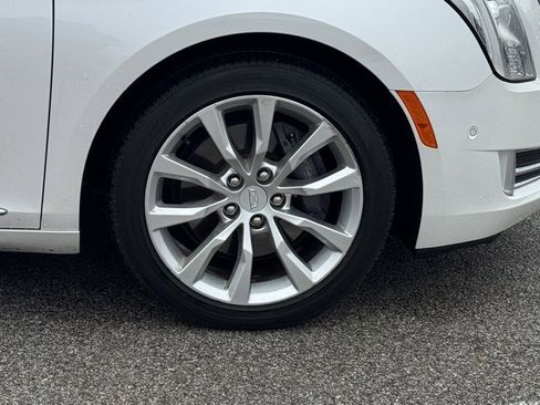 Used 2017 Cadillac XTS Luxury image 4