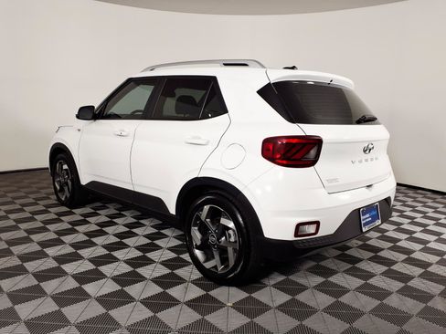 Certified 2026 Hyundai Venue SEL FWD image 6