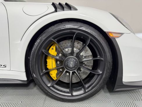 Certified 2019 Porsche 911 GT3 RS image 15