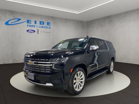 Used 2021 Chevrolet Suburban Premier AWD/4WD image 5
