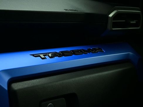 Used 2024 Toyota Tacoma TRD Sport image 21