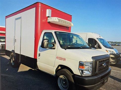 Certified 2024 Ford E-350 and Econoline 350 Super Duty w/ Power Windows & Locks Group RWD image 5