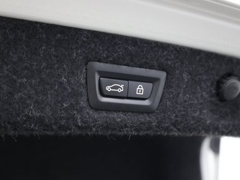 Used 2021 BMW 540i w/ Premium Package RWD image 38