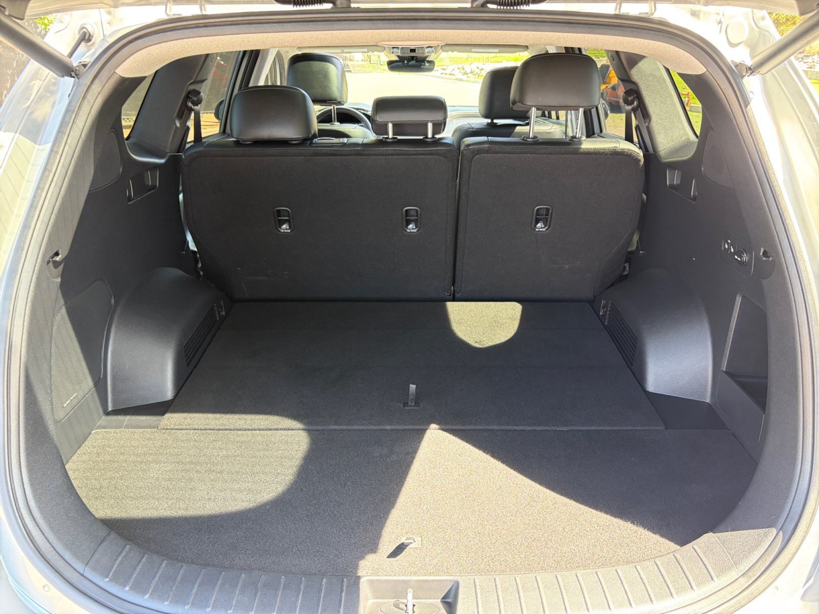 Used 2023 Hyundai Santa Fe Limited AWD/4WD image 29