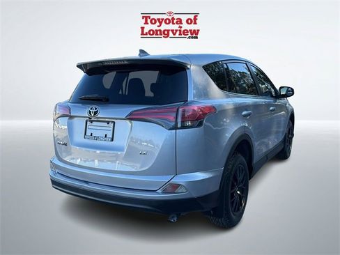 Certified 2018 Toyota RAV4 LE image 5