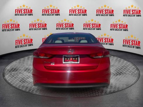 Used 2018 Hyundai Elantra SE FWD image 6