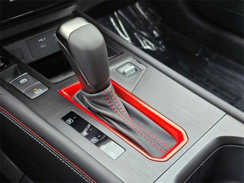 New 2026 Nissan Kicks SR w/ Cold Weather Package image 27