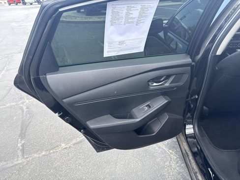 Used 2023 Honda Accord EX image 19