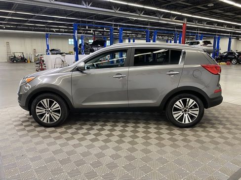 Used 2016 Kia Sportage EX image 3
