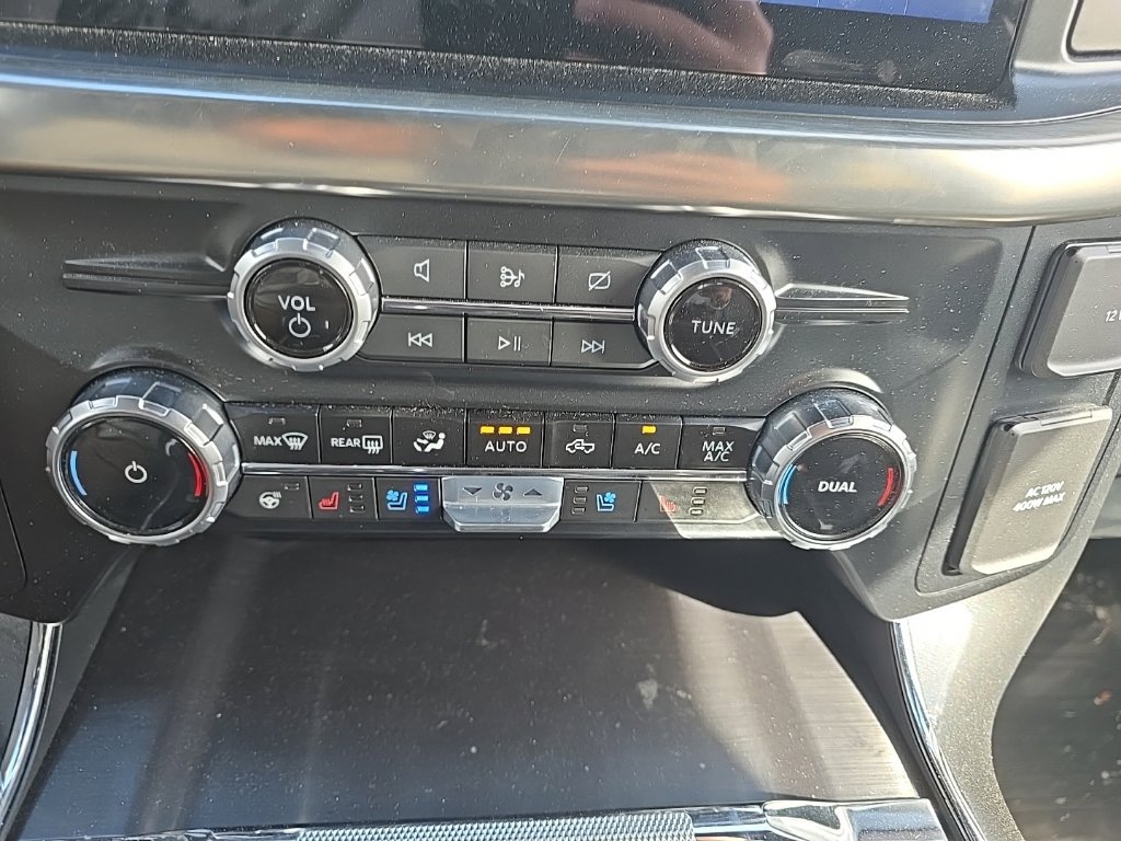 Used 2023 Ford F150 Lariat w/ Equipment Group 502A High AWD/4WD image 23